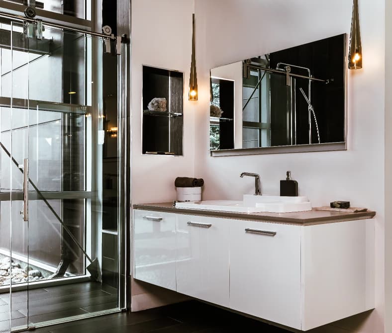 OakWood modern bathroom renovation