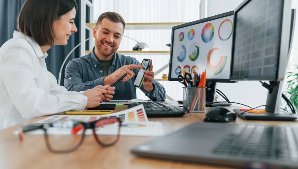 Custom Software vs Off-the-Shelf Software: Which Fits Your Business?